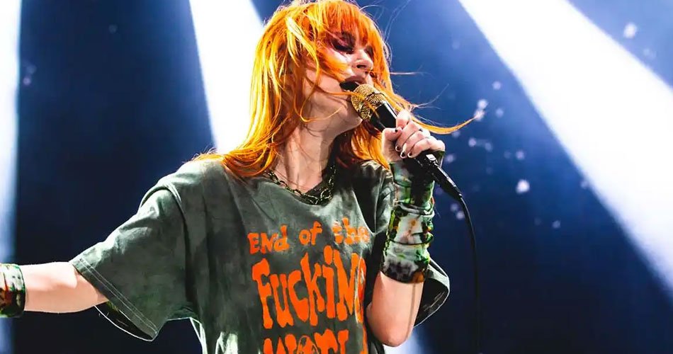 Hayley Williams, do Paramore, une forças com Deftones em performance especial